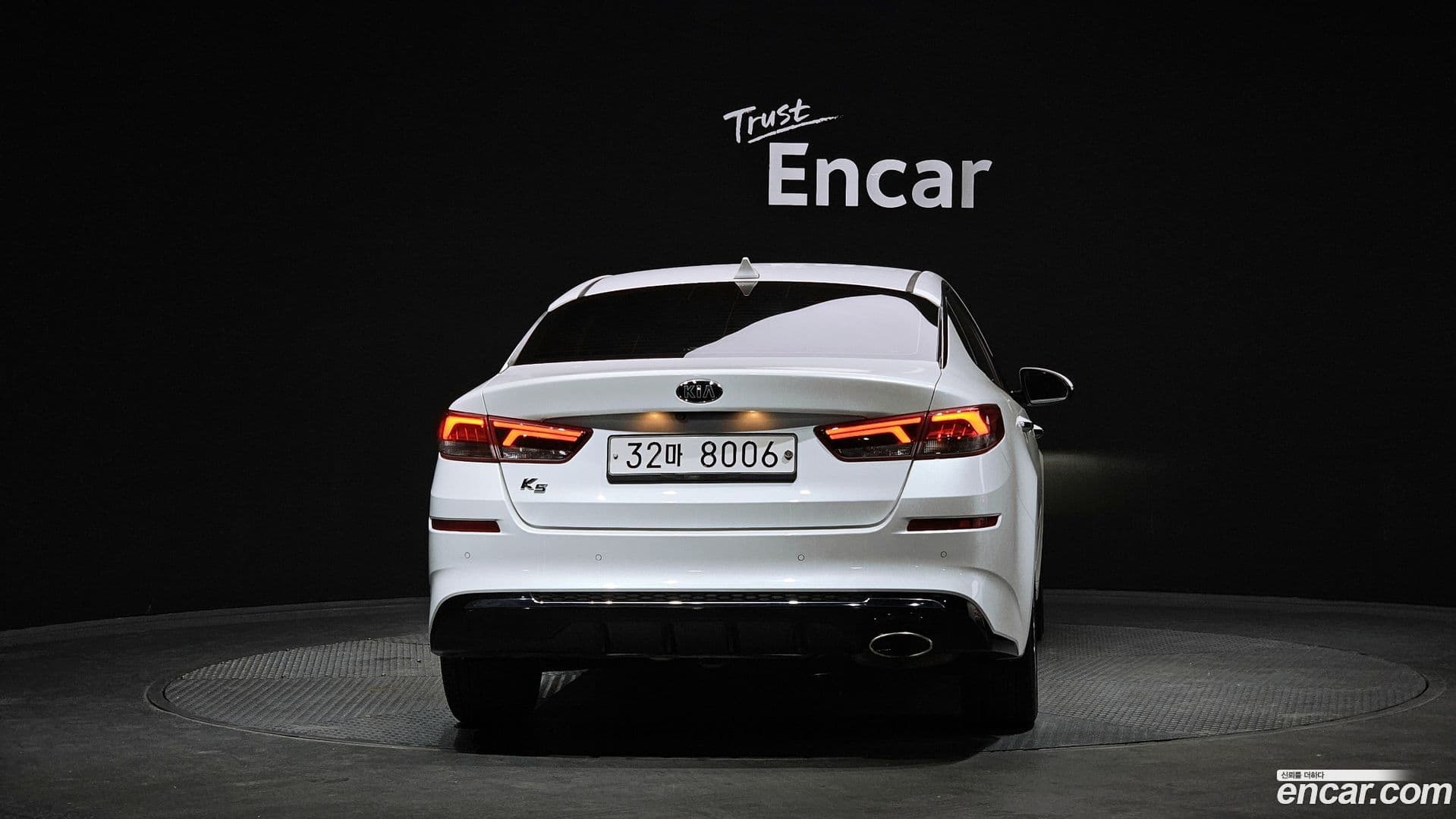 Main__Slider__Photo:K5 Kia 2018.3-3