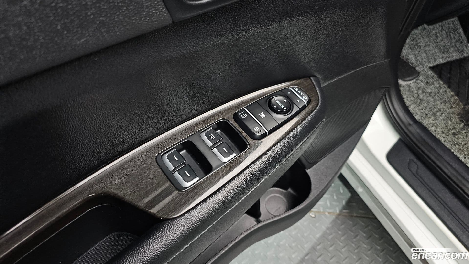 Main__Slider__Photo:K5 Kia 2018.3-16