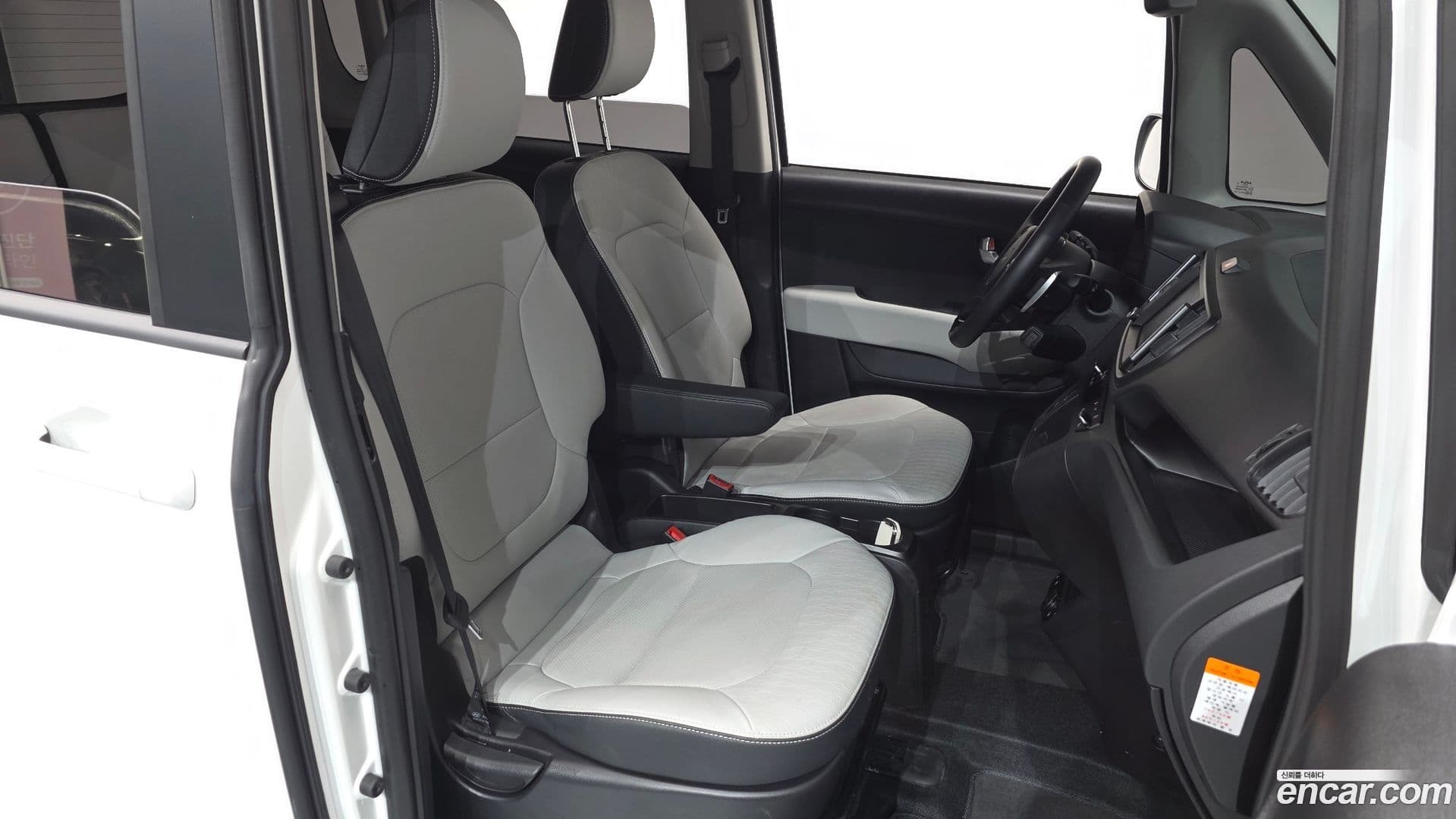 Main__Slider__Photo:RAY Kia 2025.6-9