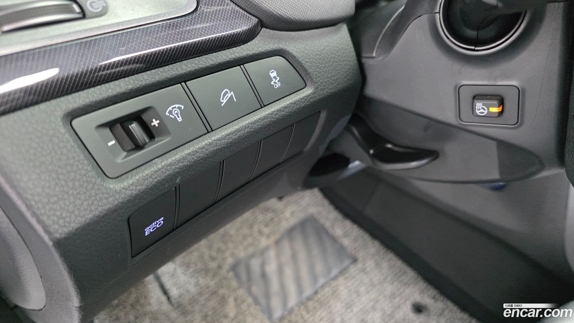 Main__Slider__Photo:Santafe Hyundai 2013.0-12