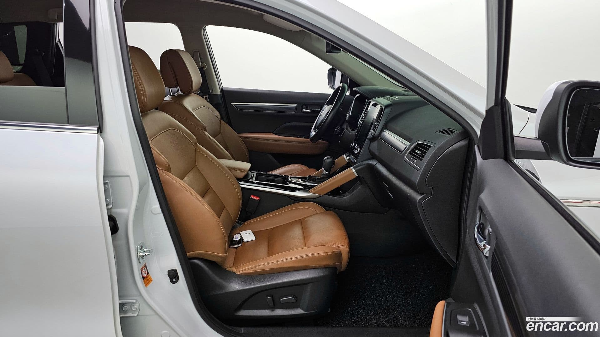 Main__Slider__Photo:QM6 Renault-KoreaSamsung 2022.6-10