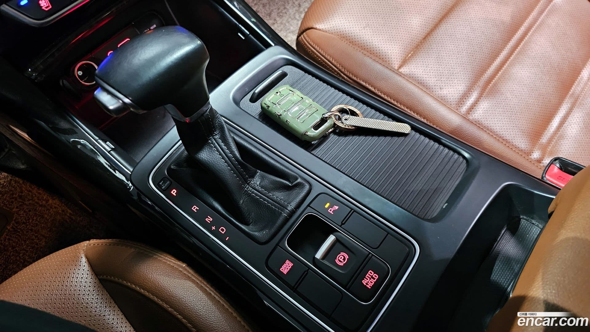 Main__Slider__Photo:Sorento Kia 2017.7-8