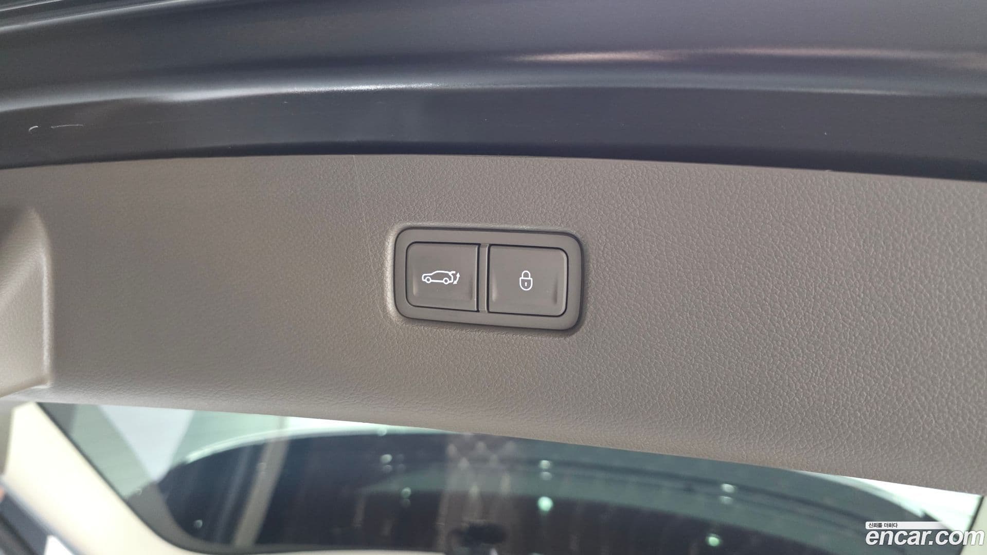 Main__Slider__Photo:GV80 Genesis 2023.2-18