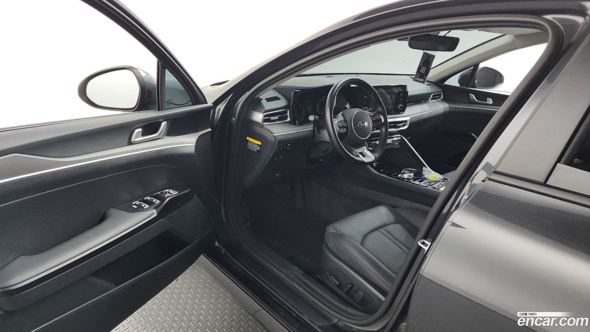 Main__Slider__Photo:K5 Kia 2019.11-10