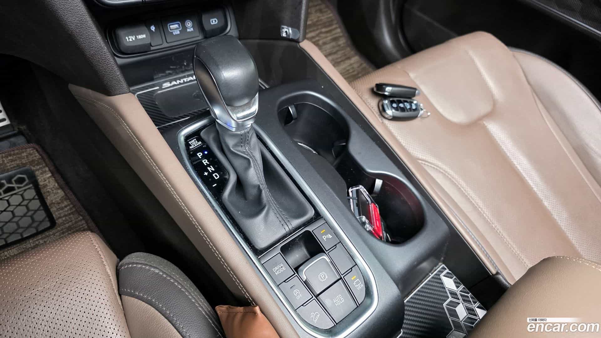 Santafe Hyundai 2018.2-INNER-009