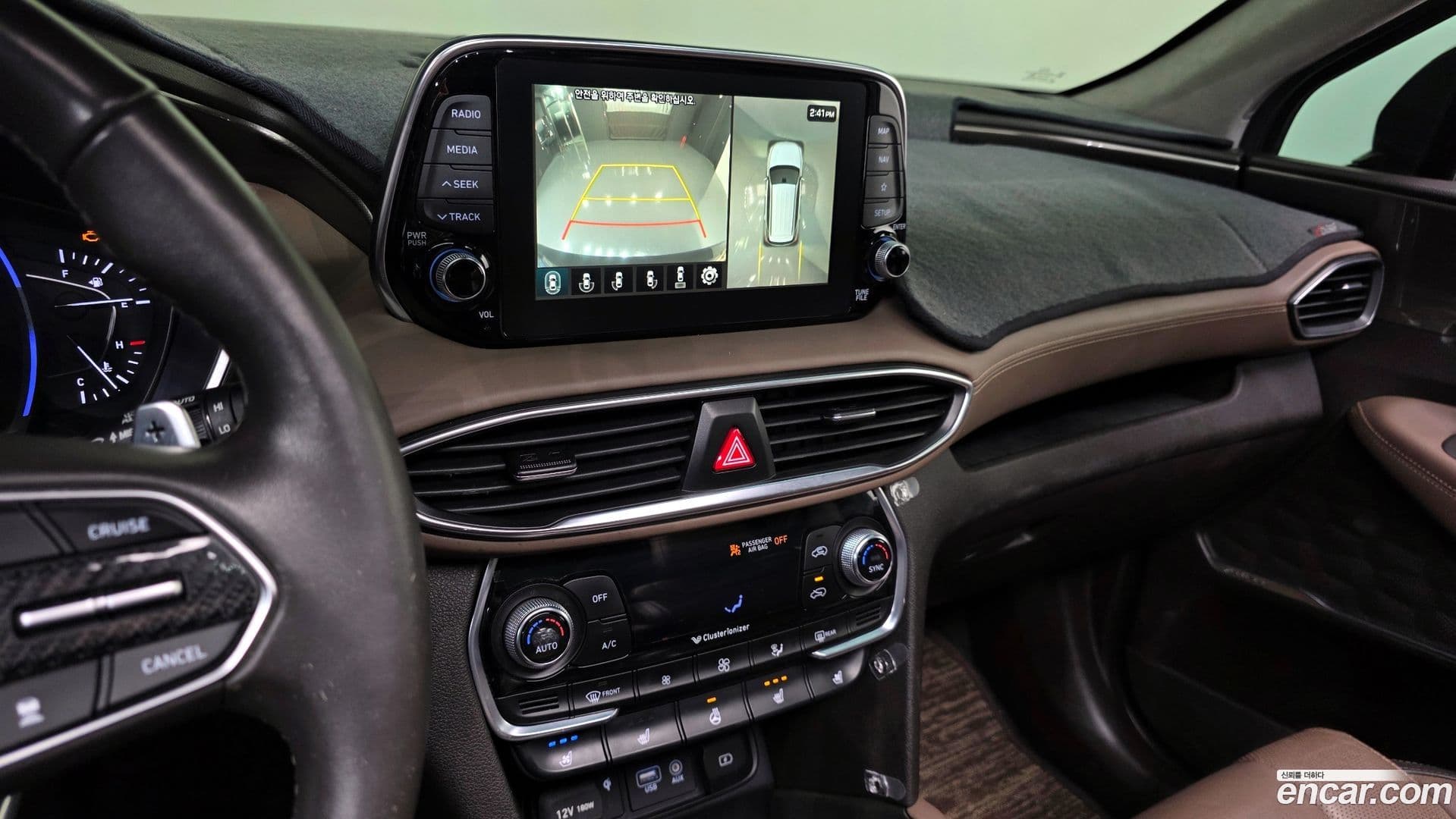 Main__Slider__Photo:Santafe Hyundai 2018.2-14