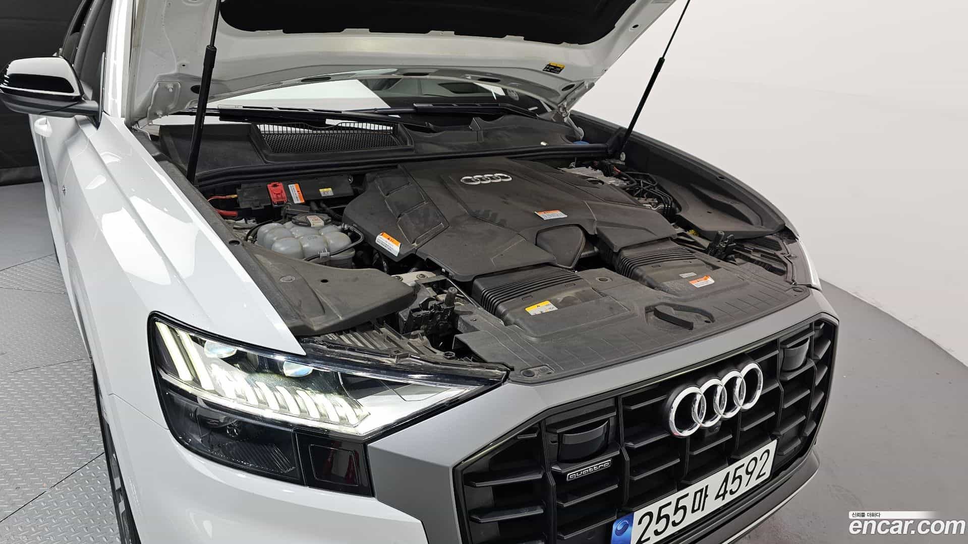 Q8 Audi 2022.10-OUTER-006