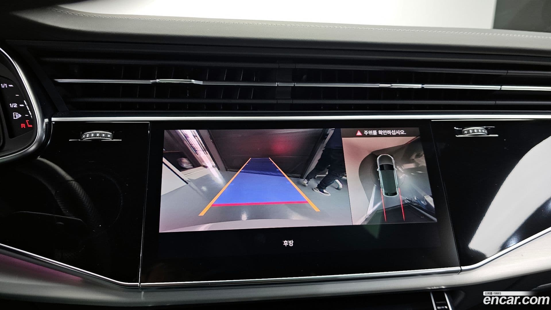 Main__Slider__Photo:Q8 Audi 2022.10-14