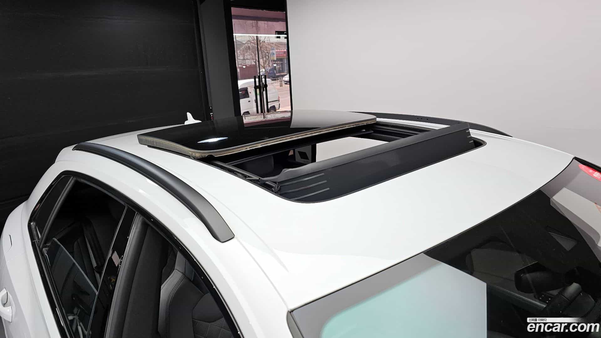 Q8 Audi 2022.10-OPTION-023