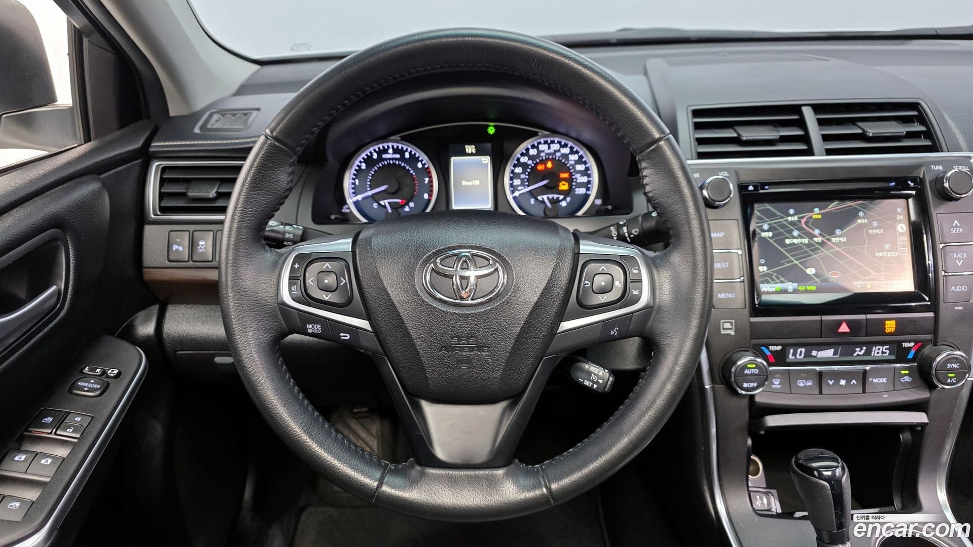 Main__Slider__Photo:Camry Toyota 2016.0-12