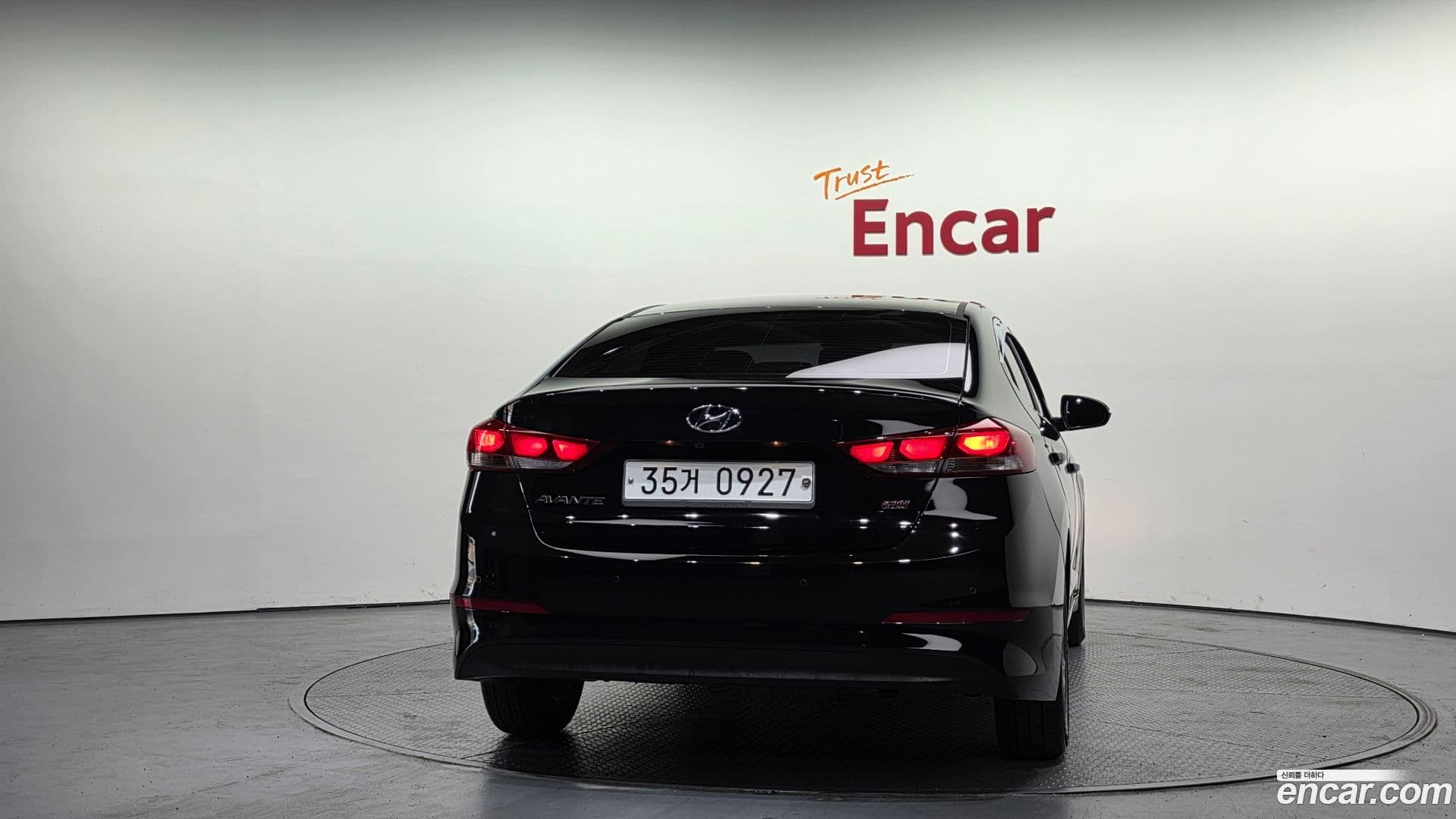 Main__Slider__Photo:AVANTE Hyundai 2015.9-3