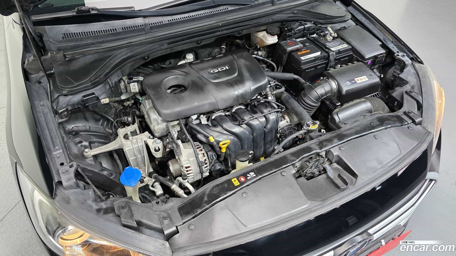 AVANTE Hyundai 2015.9-OUTER-006