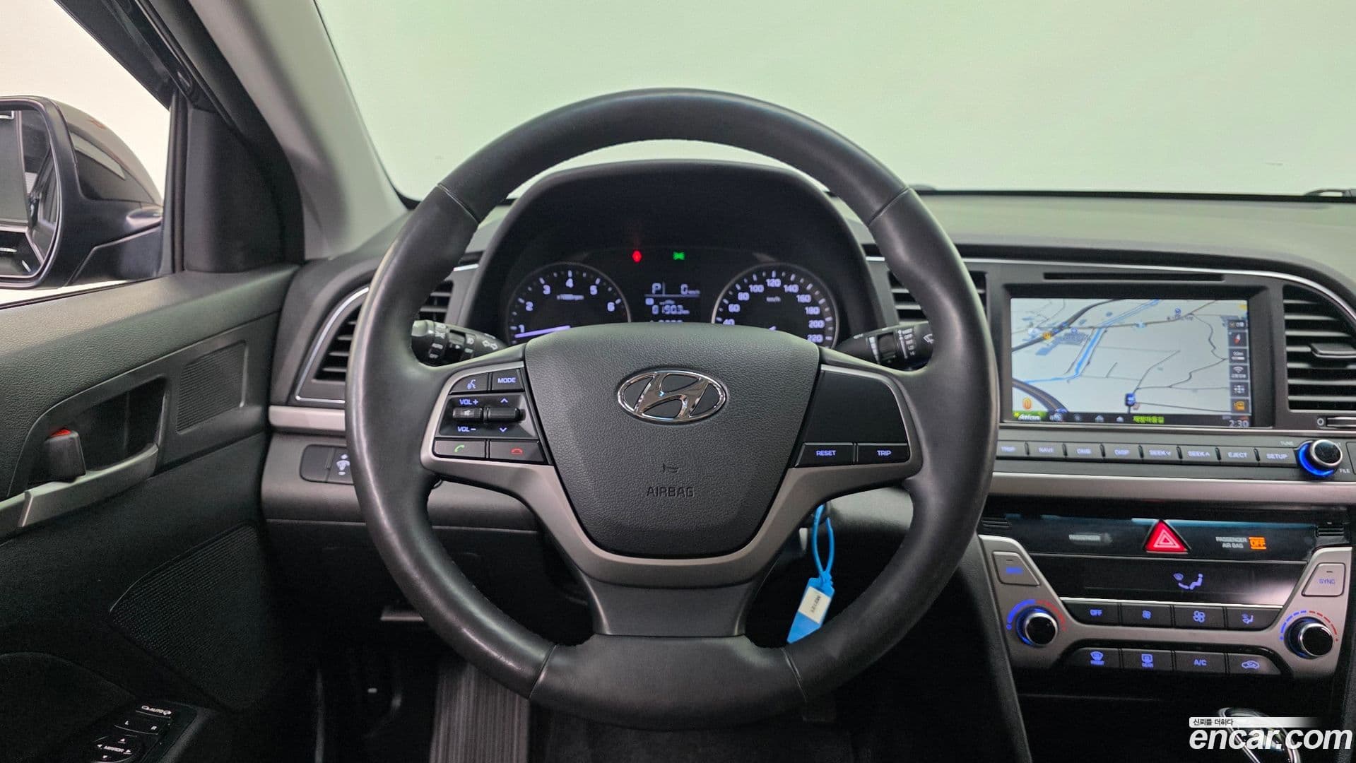 Main__Slider__Photo:AVANTE Hyundai 2015.9-13