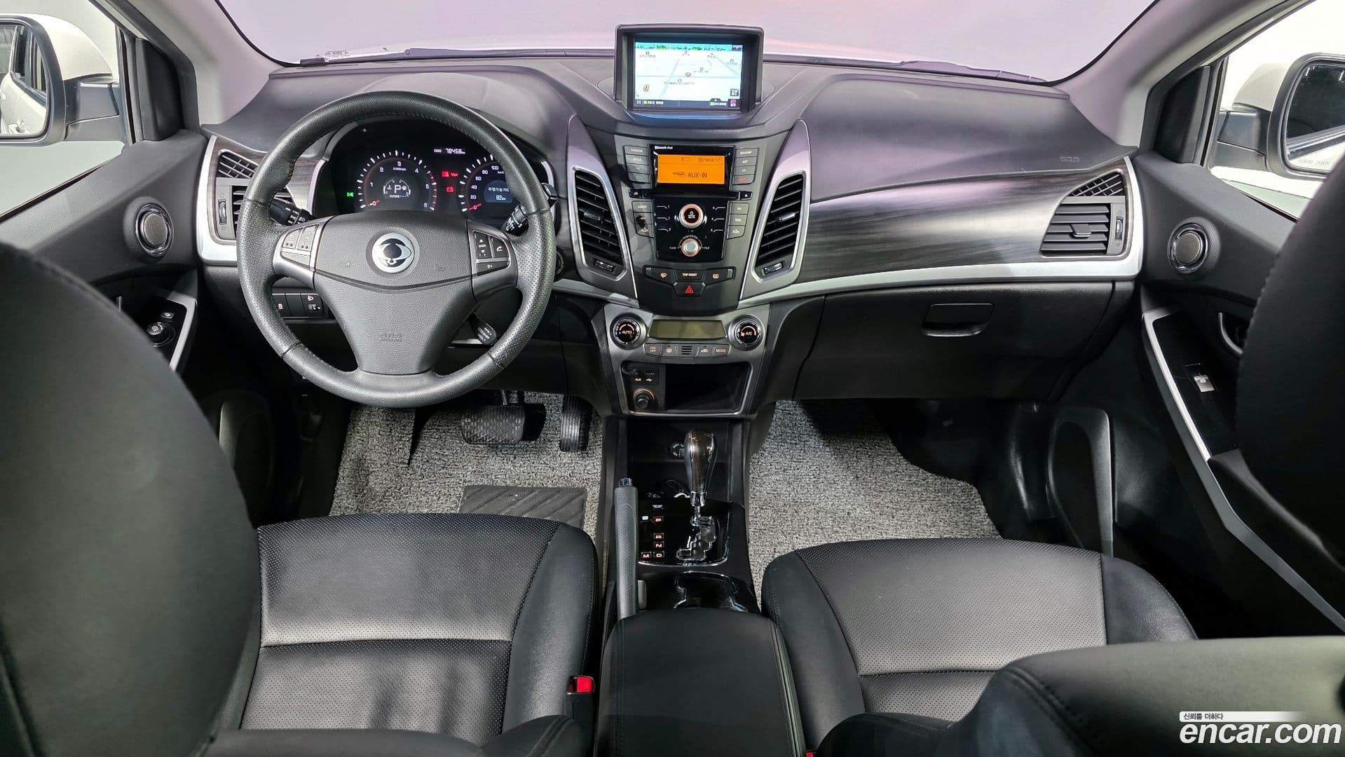 Main__Slider__Photo:KORANDO KG_Mobility_Ssangyong 2014.5-6