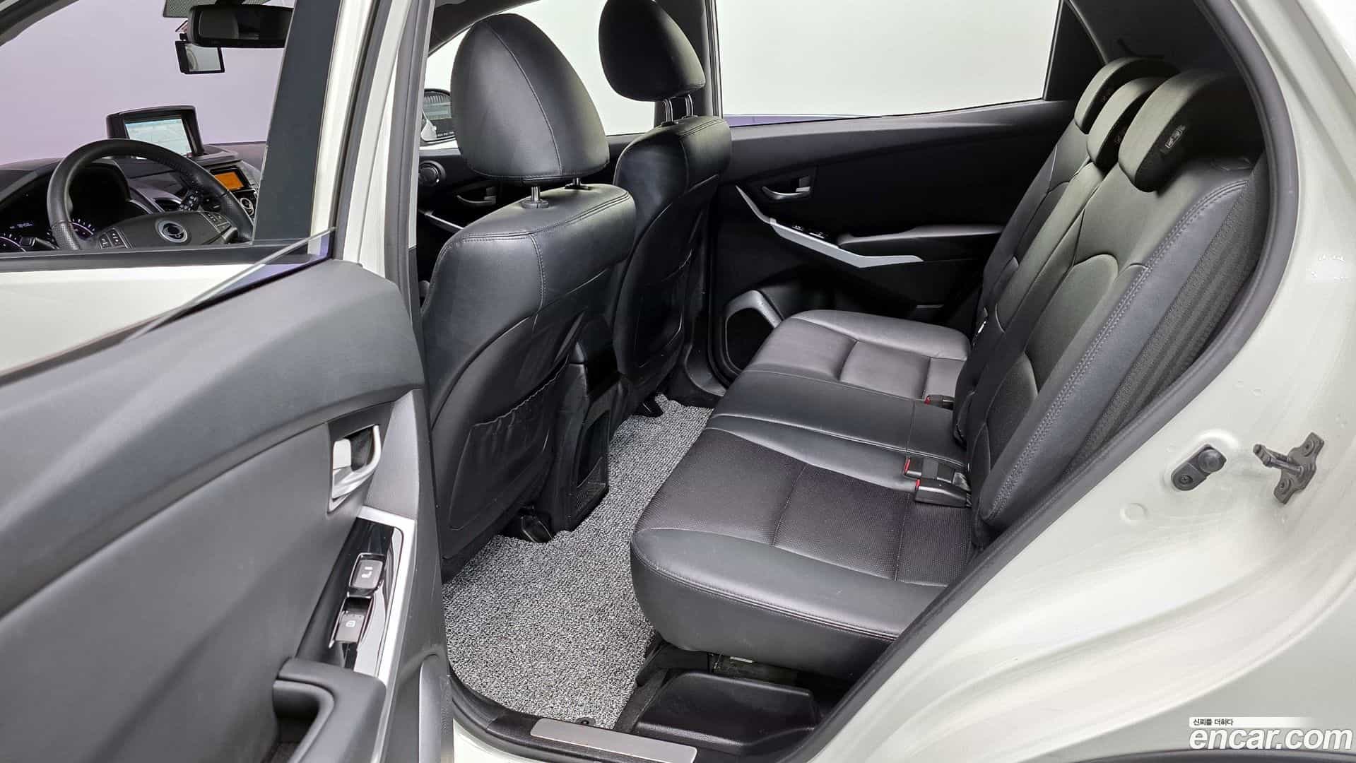 KORANDO KG_Mobility_Ssangyong 2014.5-OPTION-016