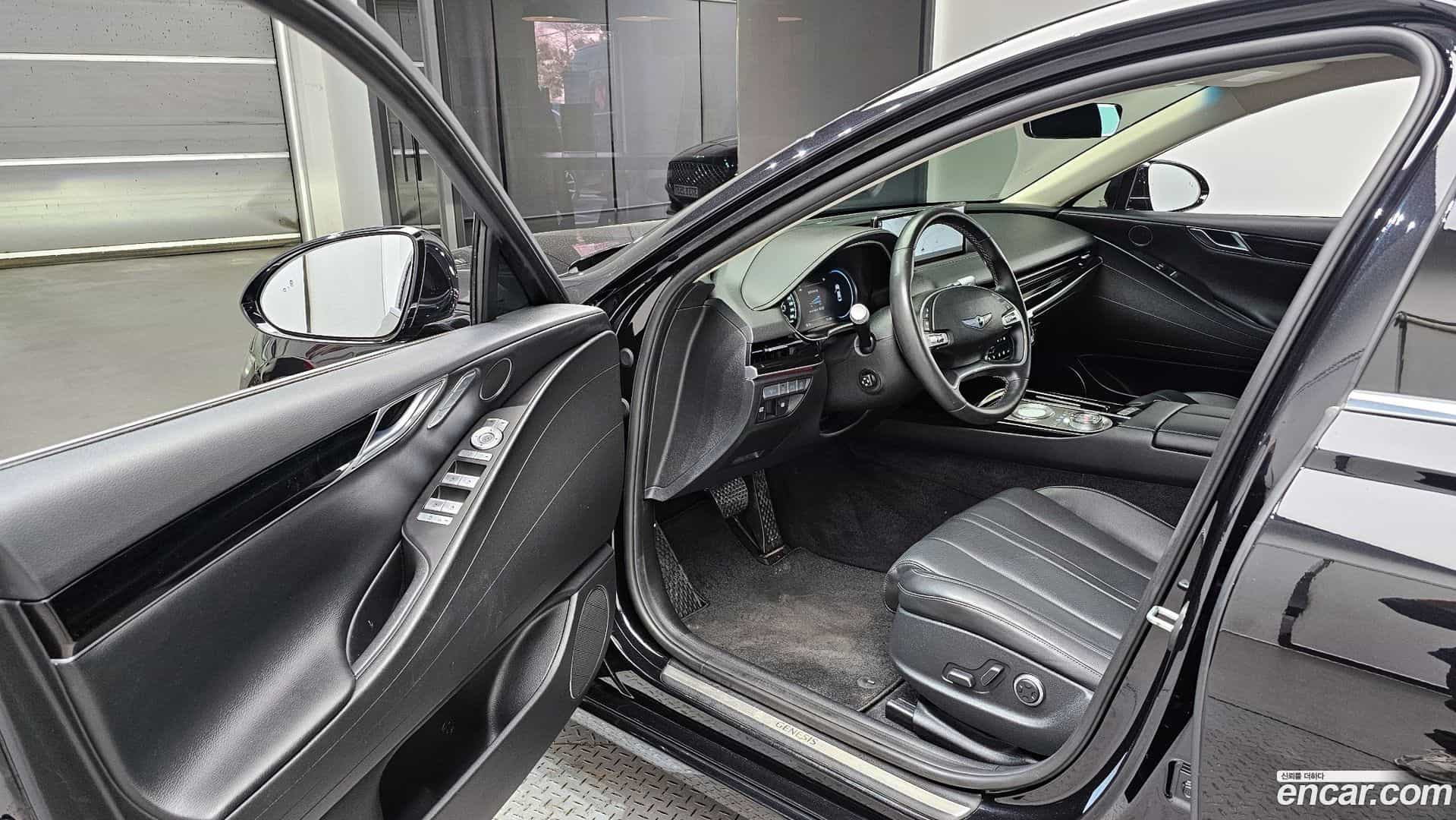 G80 Genesis 2021.2-INNER-010