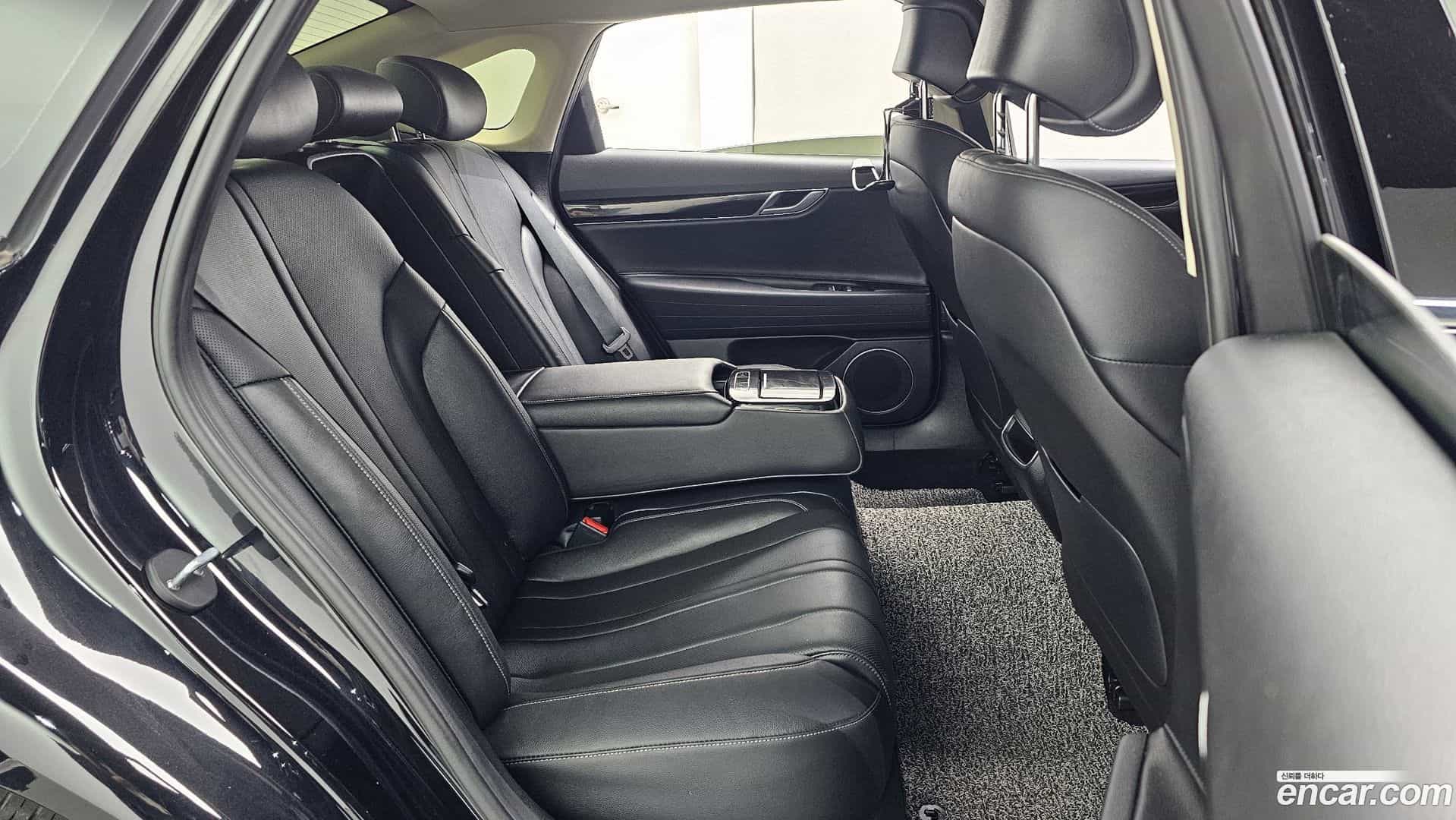 G80 Genesis 2021.2-OPTION-016