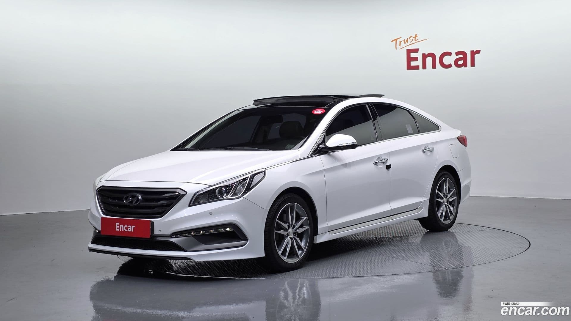Main__Slider__Photo:Sonata Hyundai 2016.10-0