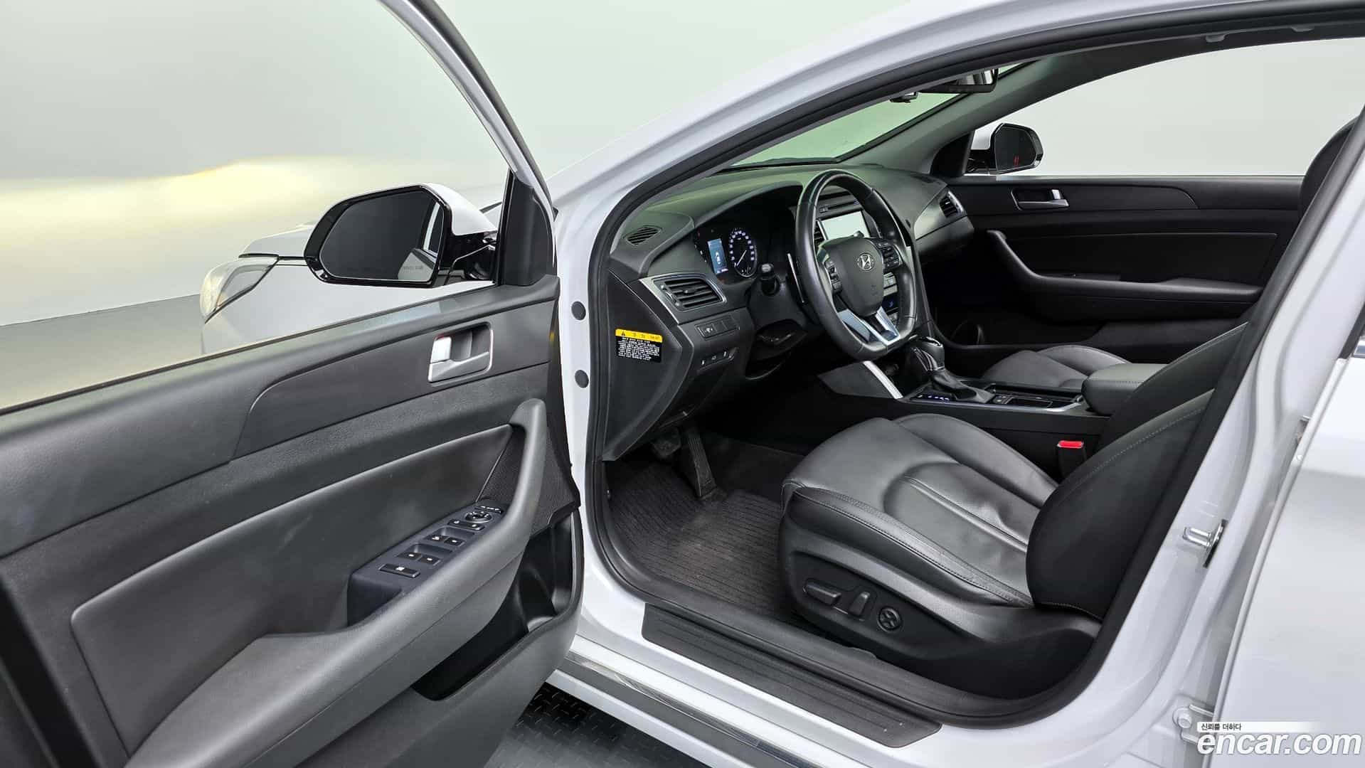 Sonata Hyundai 2016.10-OPTION-015