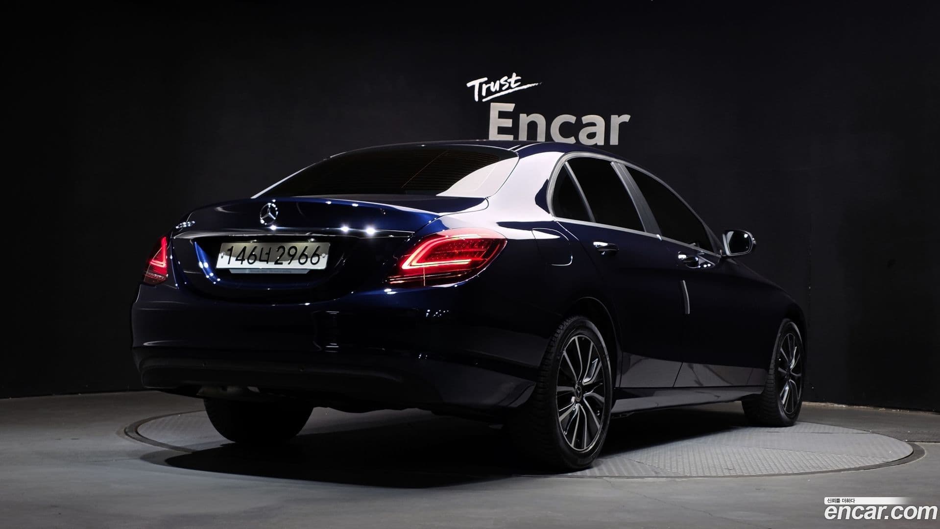 Main__Slider__Photo:C-Class Mercedes-Benz 2019.11-1