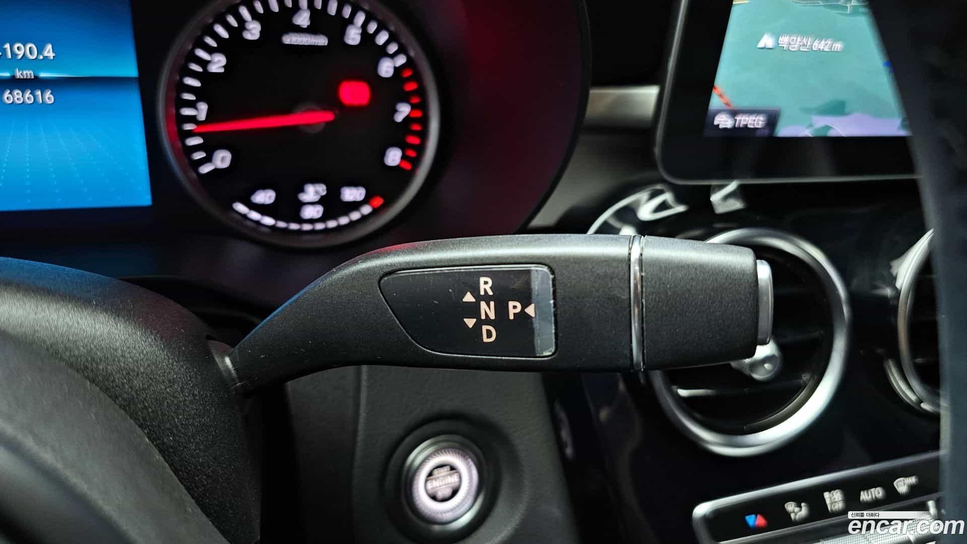 C-Class Mercedes-Benz 2019.11-INNER-009