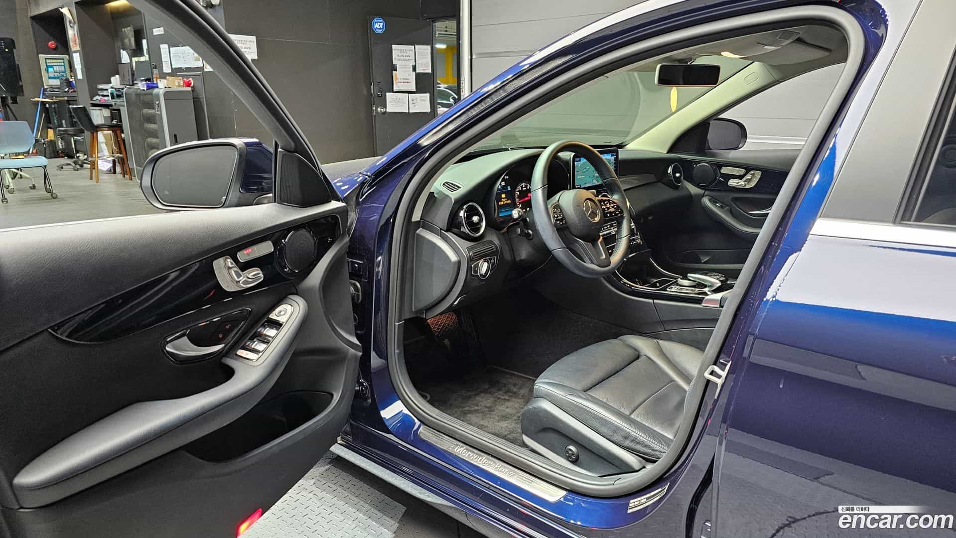 C-Class Mercedes-Benz 2019.11-OPTION-015