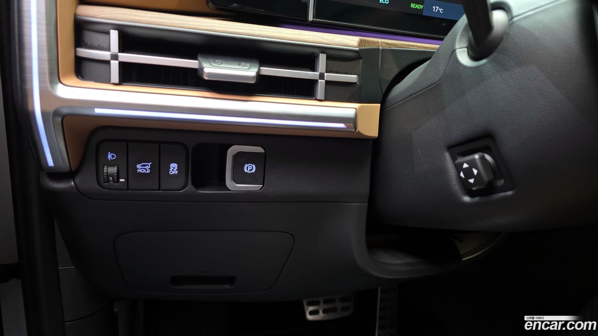 Main__Slider__Photo:Santafe Hyundai 2024.0-17