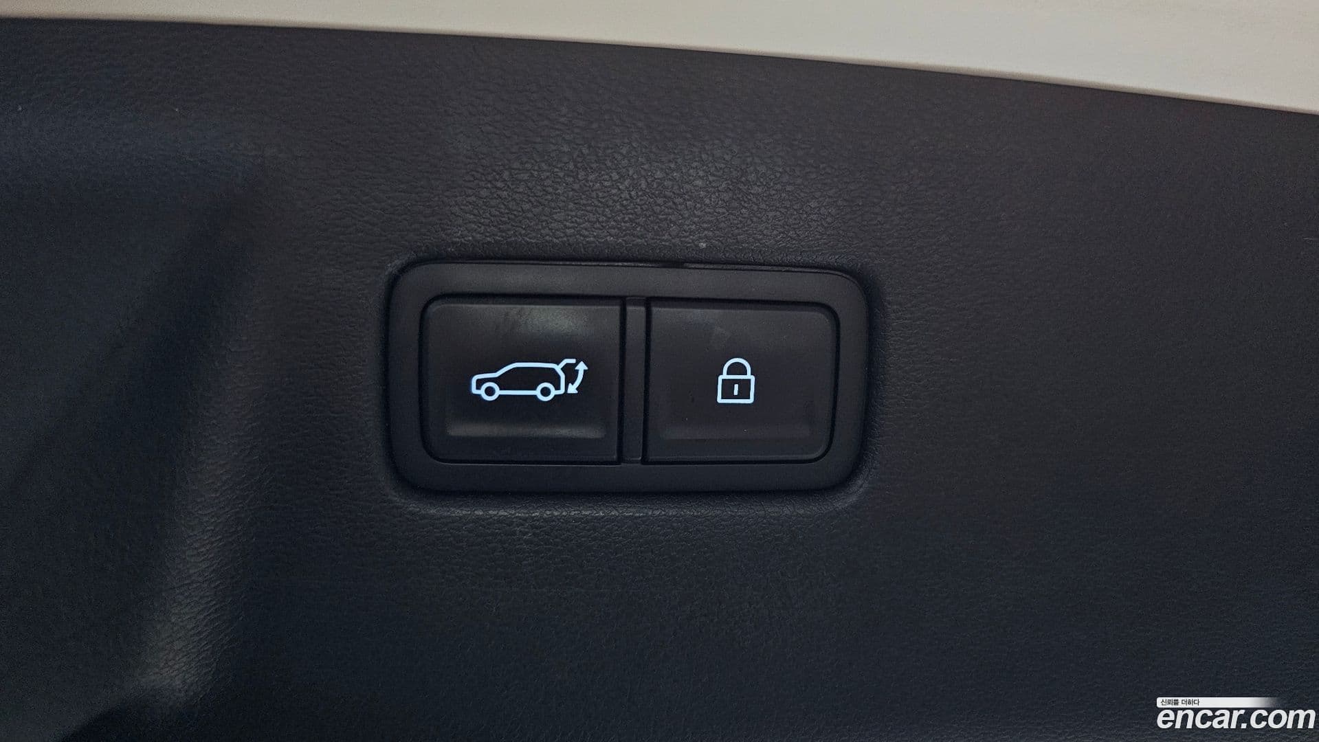 Main__Slider__Photo:Santafe Hyundai 2024.0-19