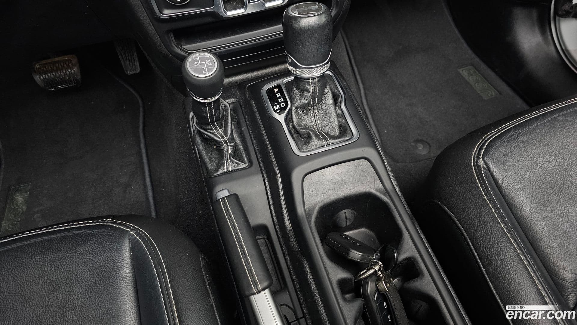 Main__Slider__Photo:Wrangler Jeep 2021.2-8