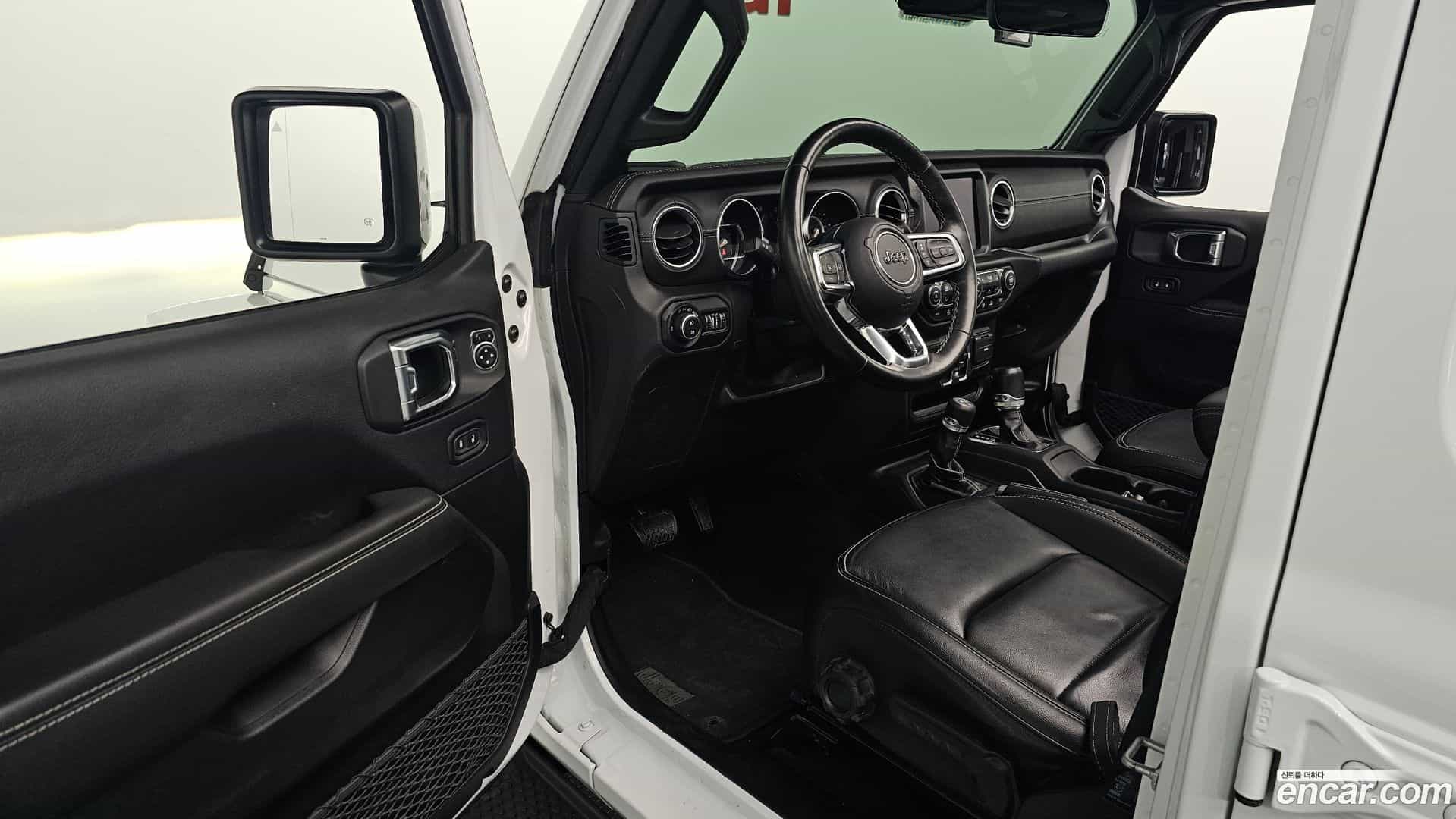 Wrangler Jeep 2021.2-OPTION-015