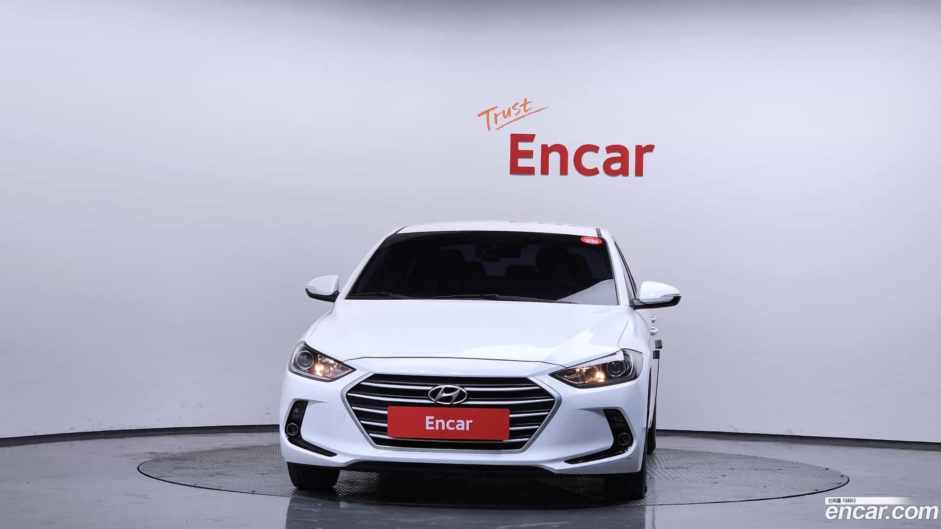 AVANTE Hyundai 2015.10-OUTER-003