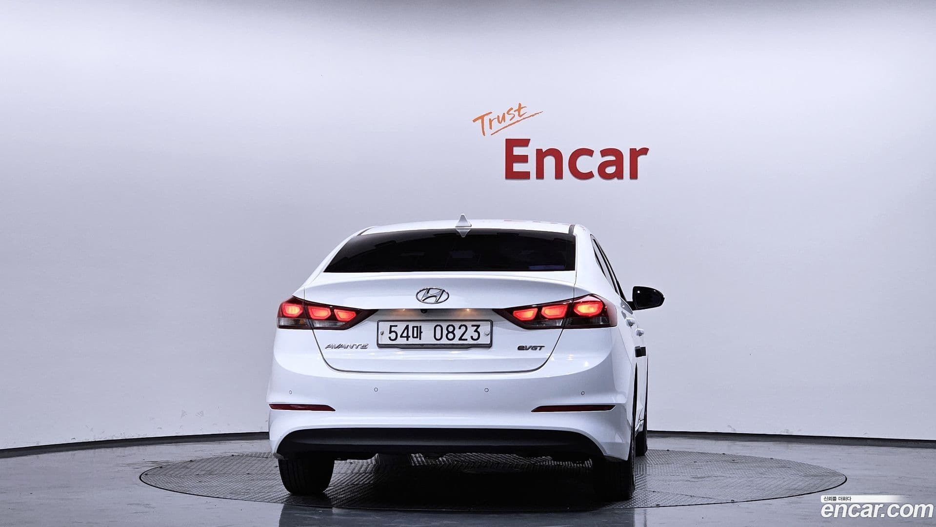 Main__Slider__Photo:AVANTE Hyundai 2015.10-3