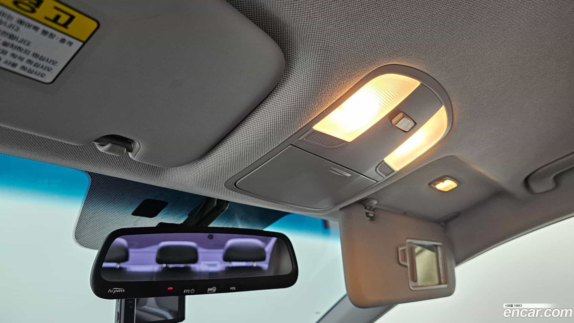 AVANTE Hyundai 2015.10-OPTION-023