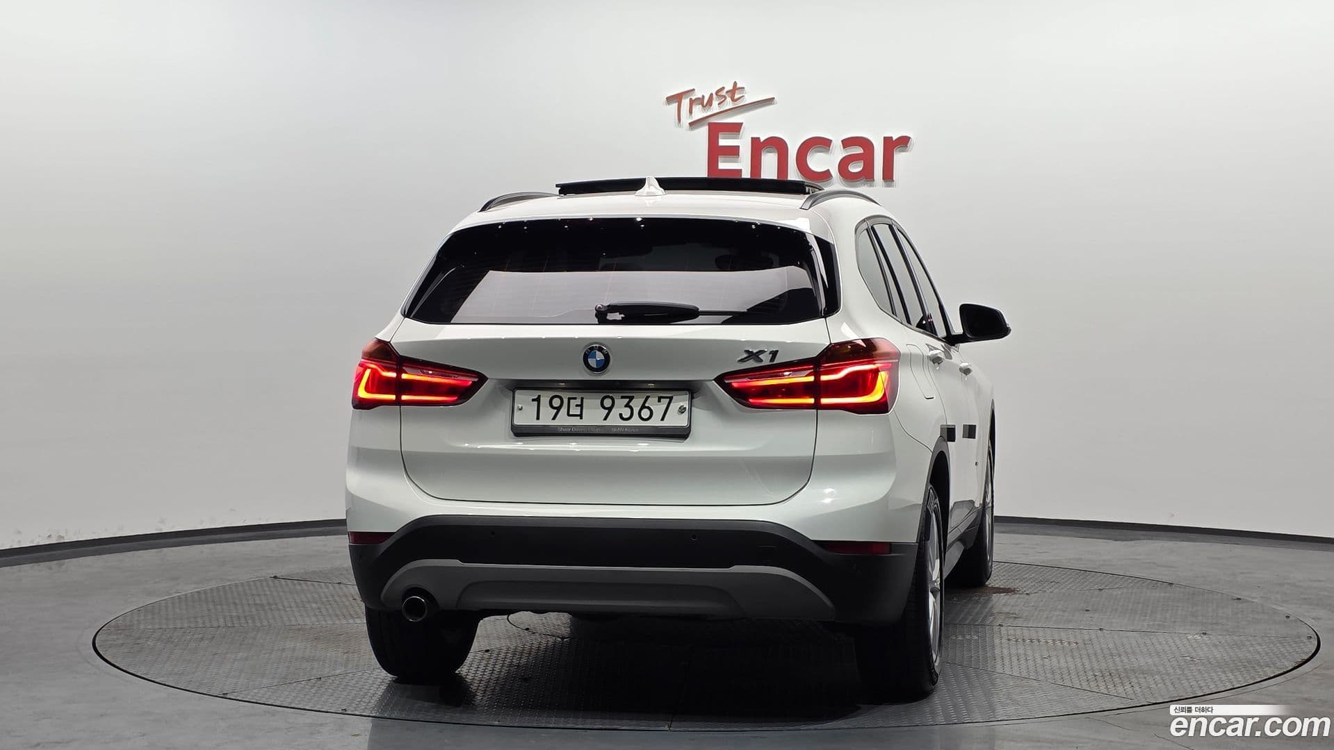 Main__Slider__Photo:X1 BMW 2017.3-3