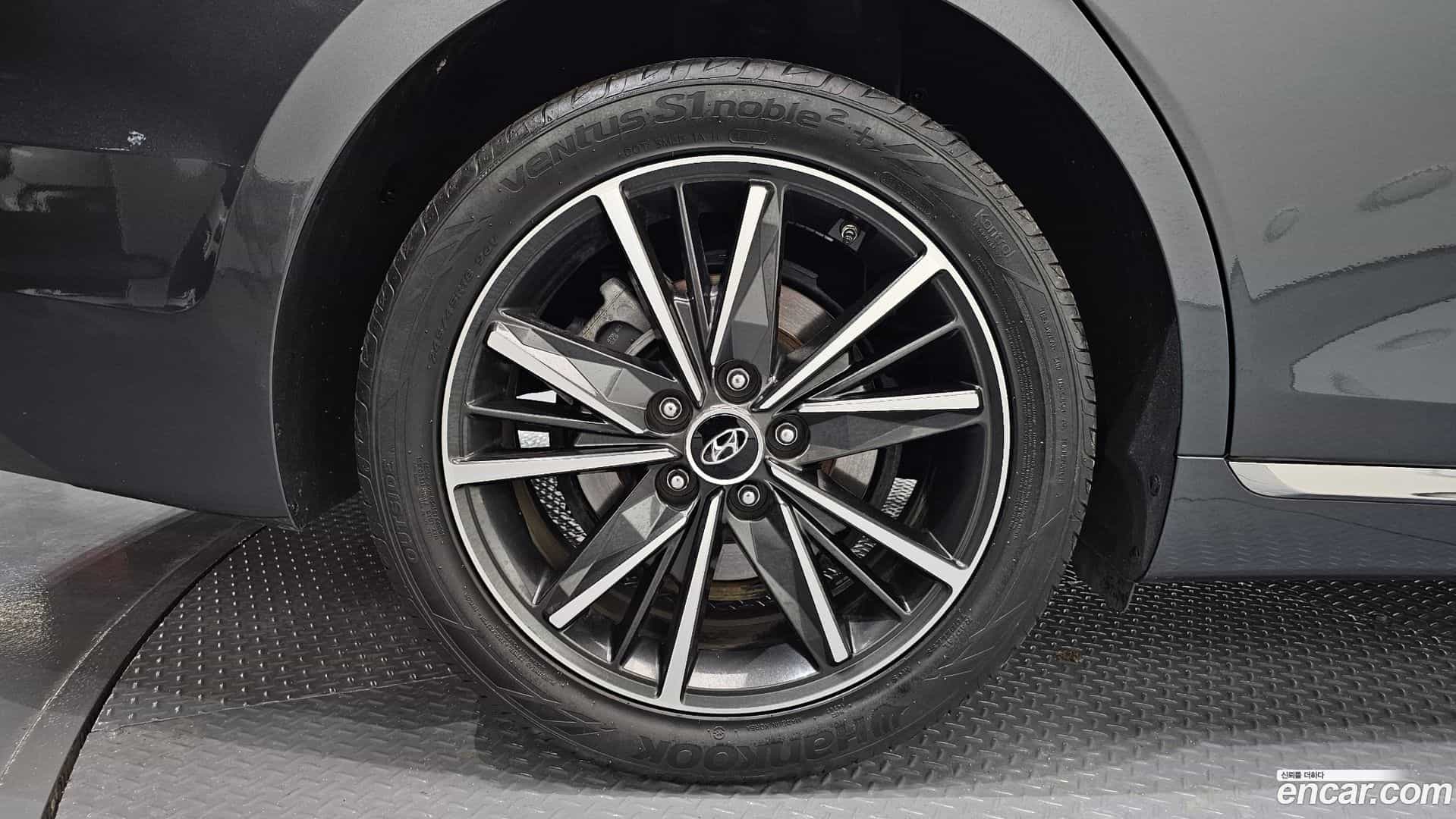 Grandeur Hyundai 2021.11-OUTER-005