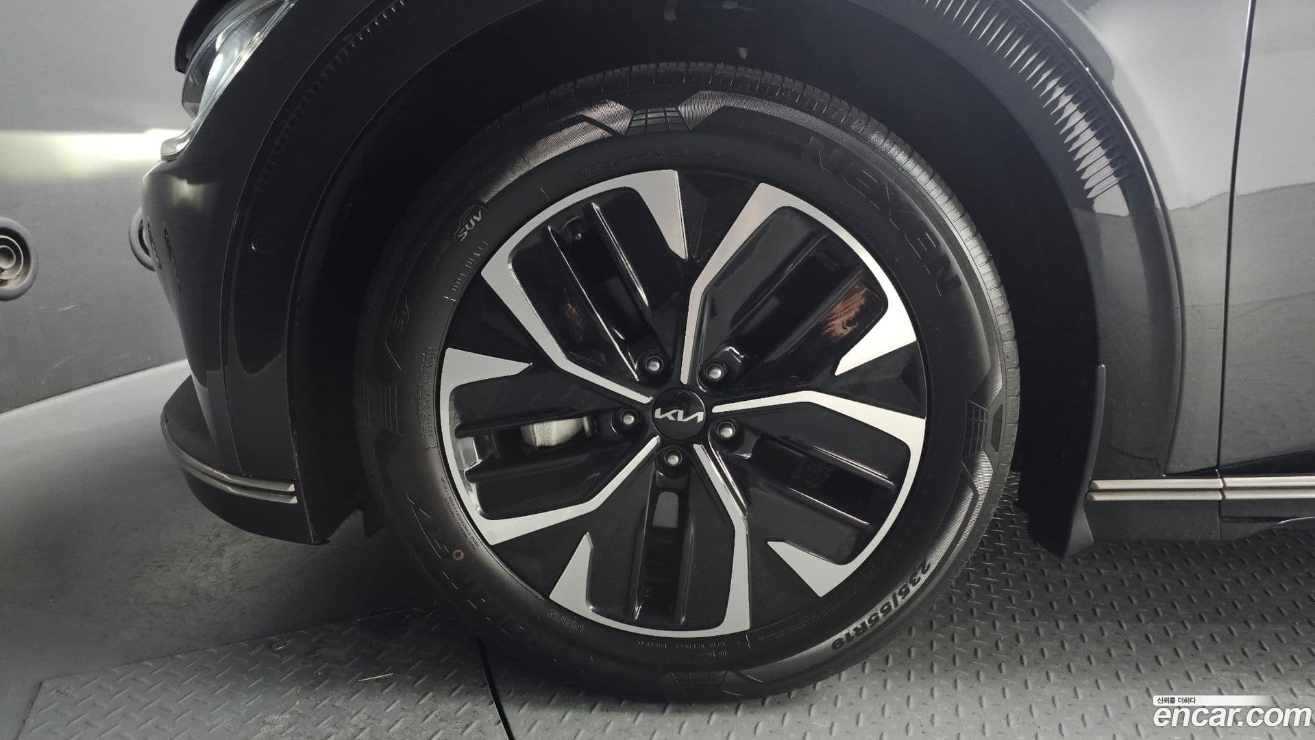 Main__Slider__Photo:EV6 Kia 2022.5-4