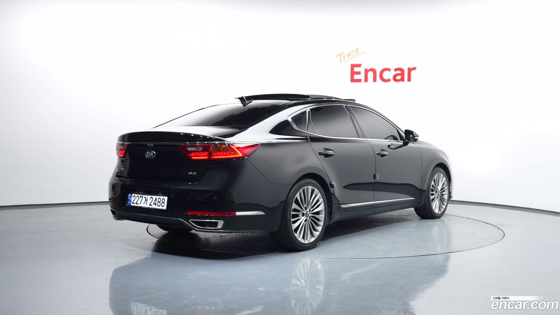 Main__Slider__Photo:K7 Kia 2016.9-1