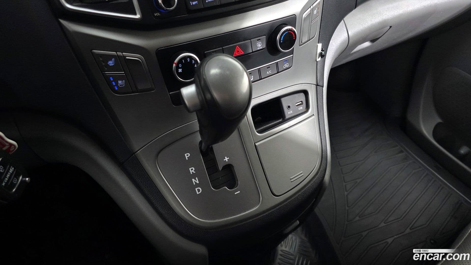 Main__Slider__Photo:Starex Hyundai 2018.7-8