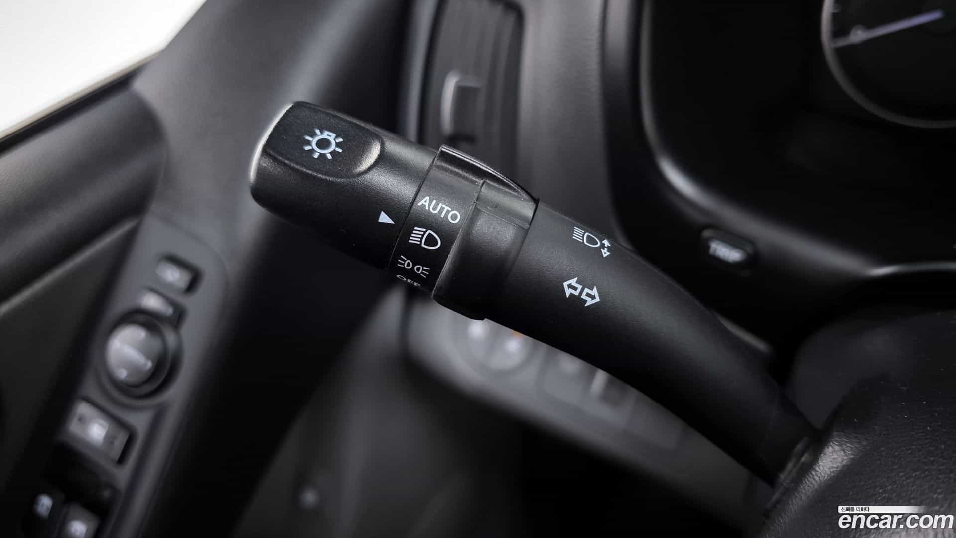 Starex Hyundai 2018.7-OPTION-019