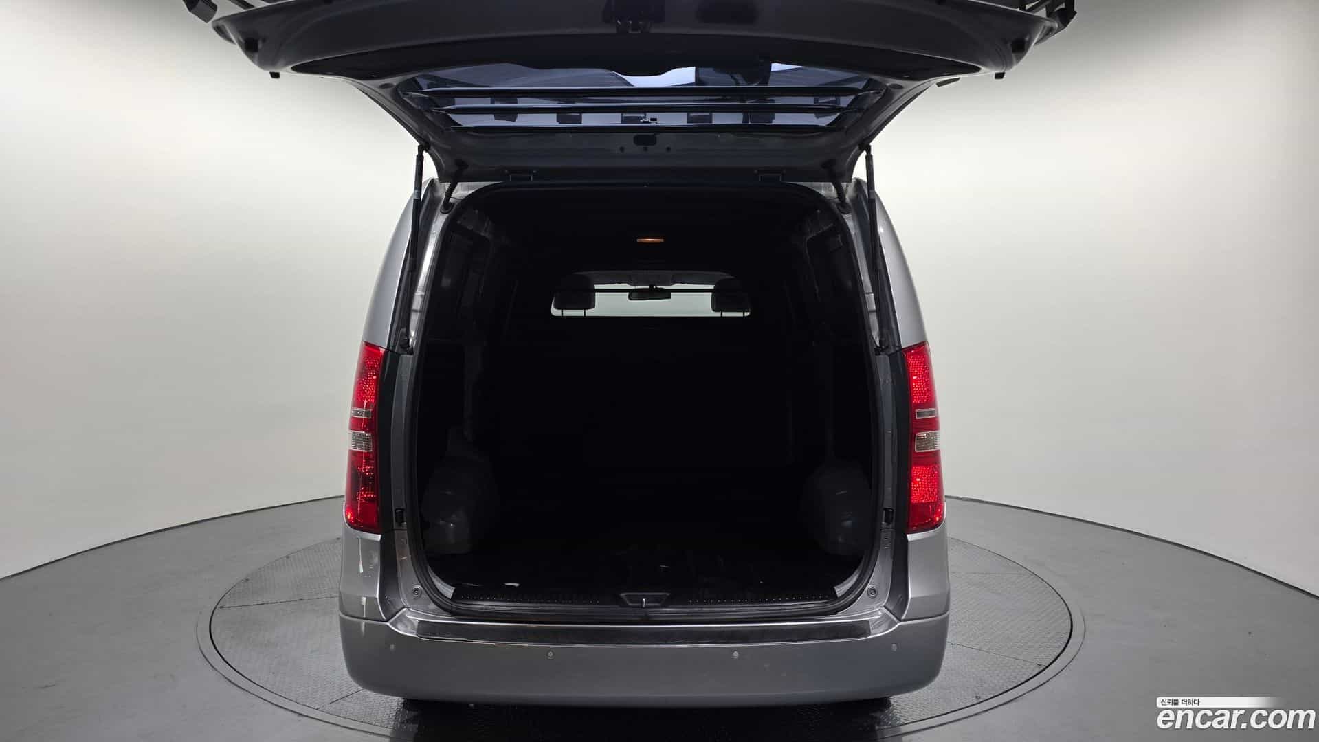 Starex Hyundai 2018.7-OPTION-024