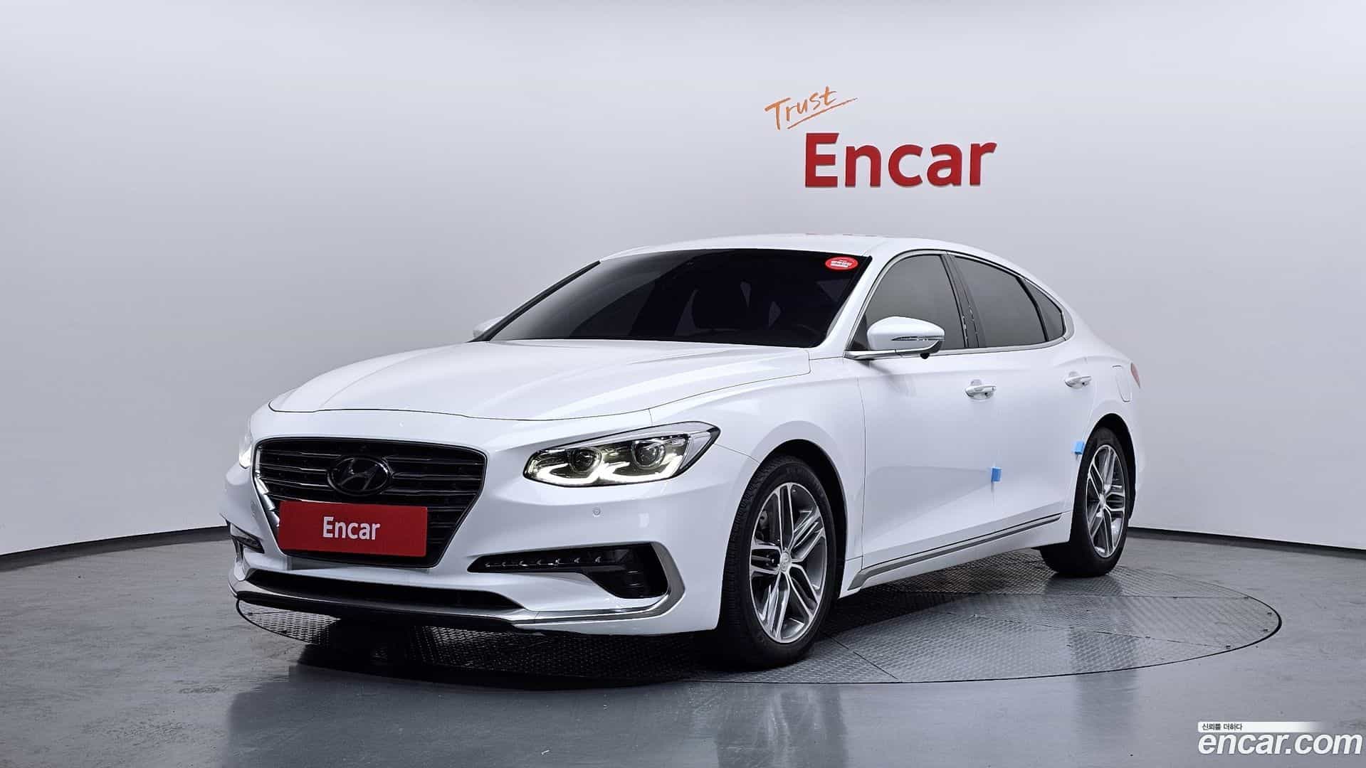 Grandeur Hyundai 2017.8-OUTER-001