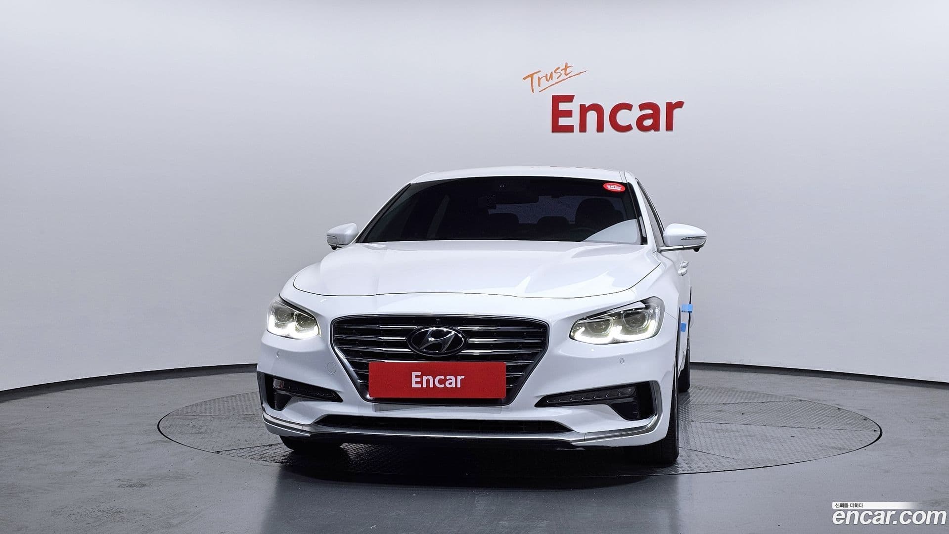 Main__Slider__Photo:Grandeur Hyundai 2017.8-2