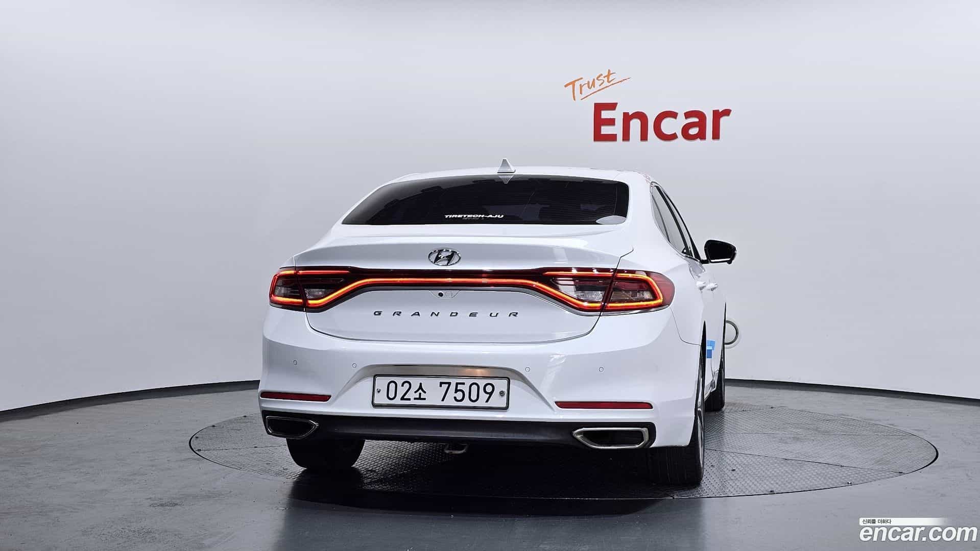 Grandeur Hyundai 2017.8-OUTER-004