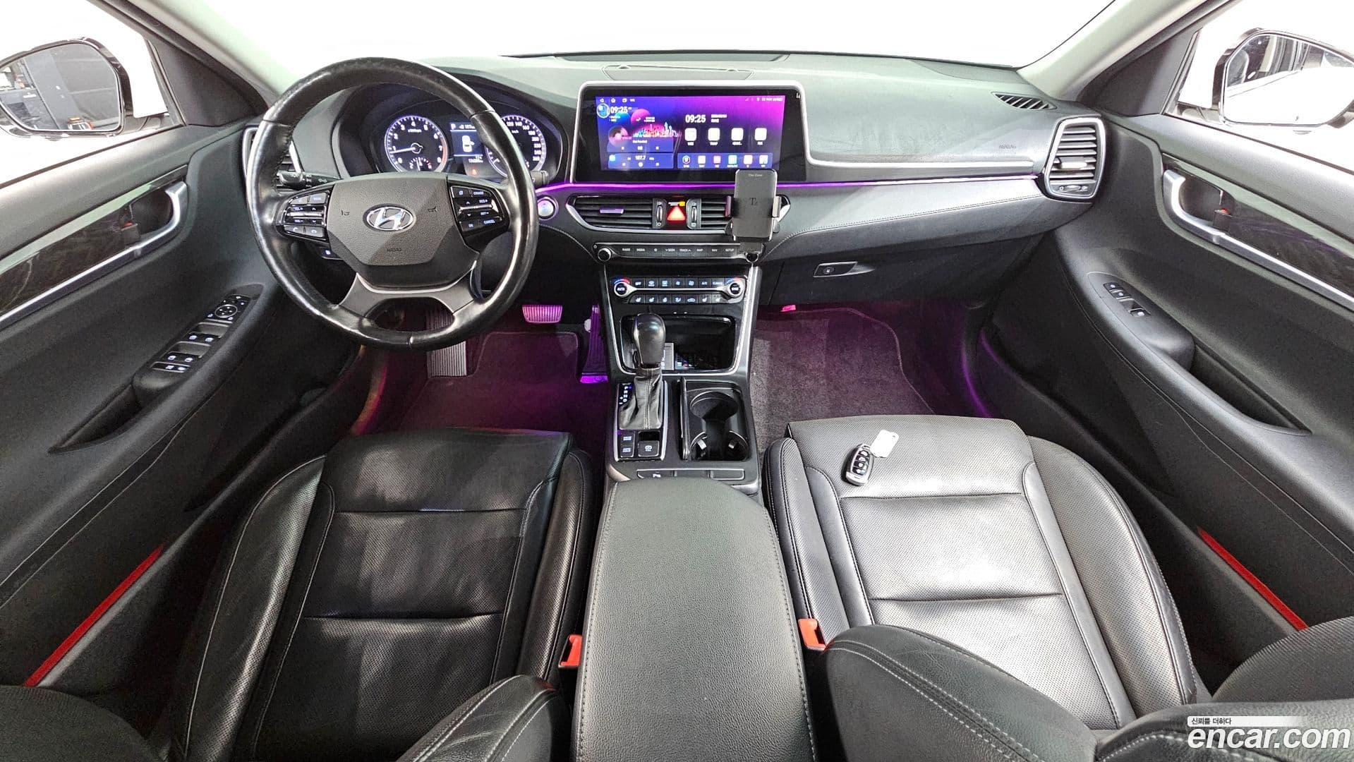 Main__Slider__Photo:Grandeur Hyundai 2017.8-6