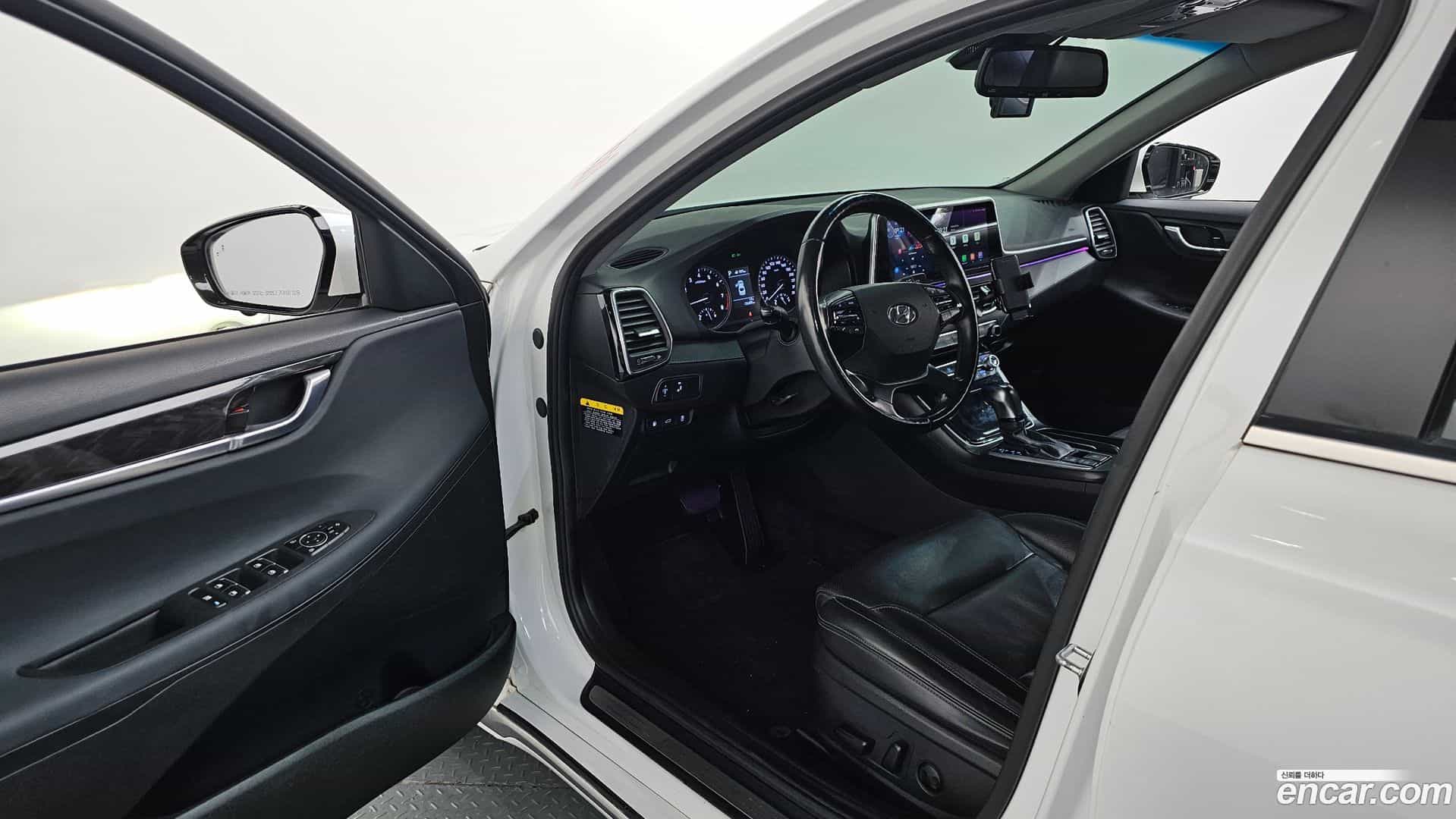 Grandeur Hyundai 2017.8-INNER-010