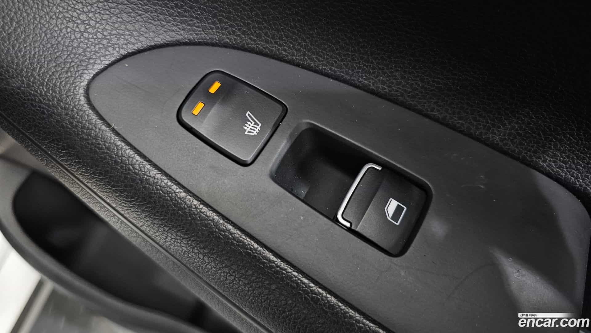 Grandeur Hyundai 2017.8-OPTION-022