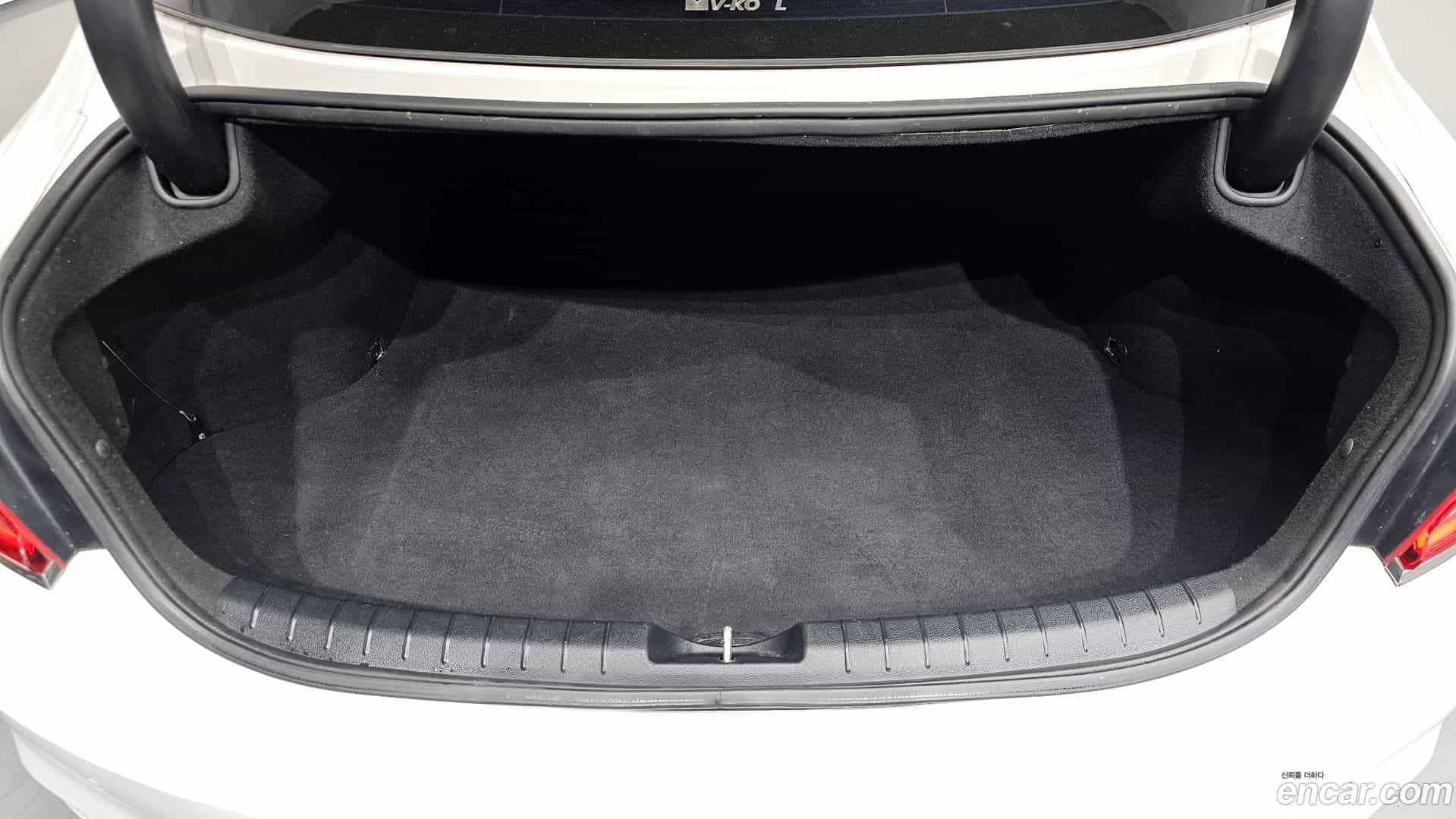 Grandeur Hyundai 2017.8-OPTION-024