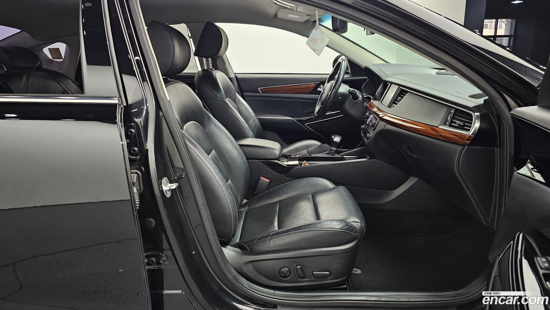 Main__Slider__Photo:K7 Kia 2017.0-10