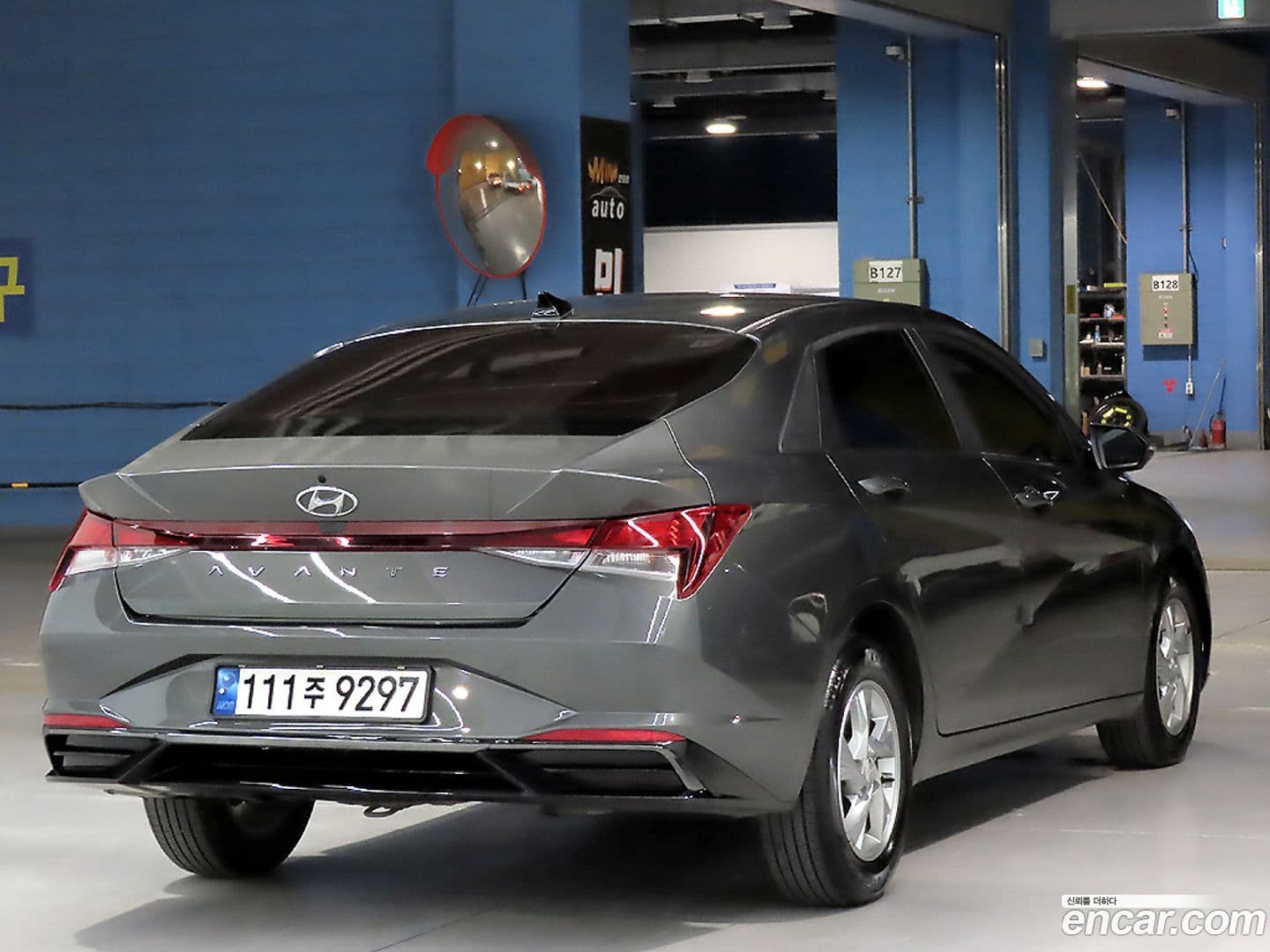 Main__Slider__Photo:AVANTE Hyundai 2022.0-3