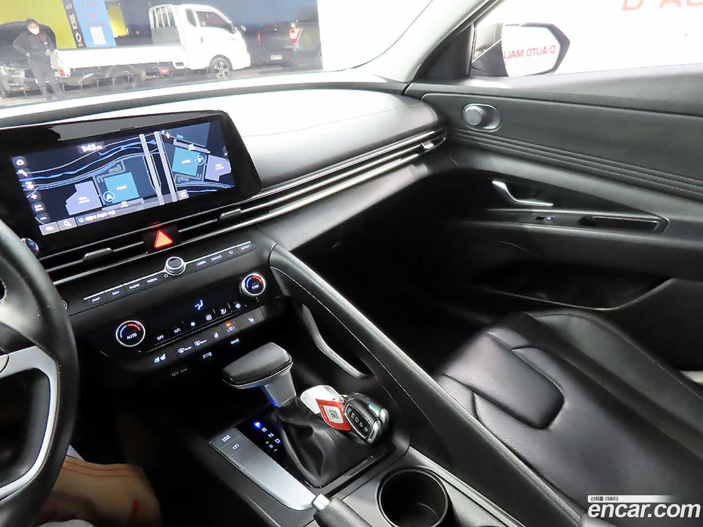 AVANTE Hyundai 2022.0-OPTION-015